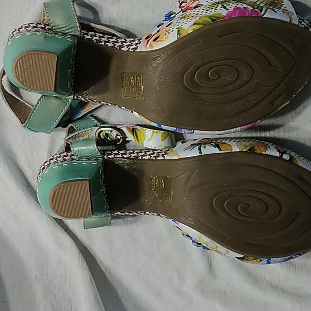 Spring step sandals - Picture 4 of 6